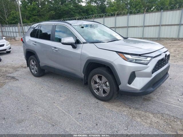 2024 TOYOTA RAV4 XLE 1
