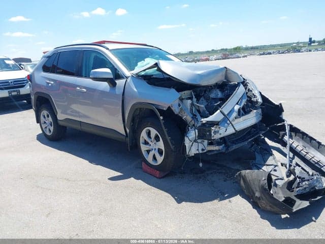 2020 TOYOTA RAV4 LE 1