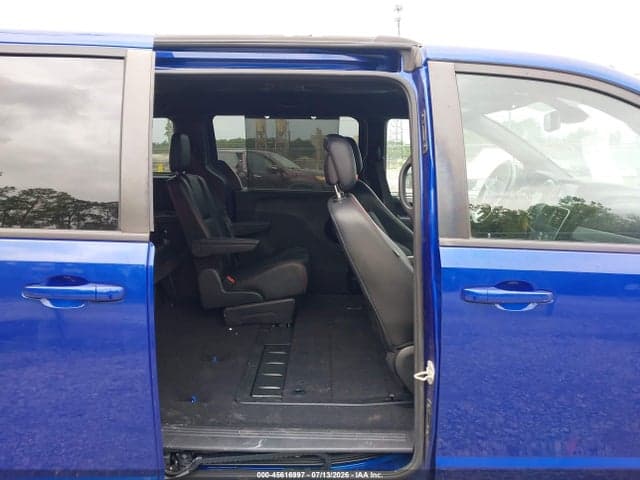 2019 DODGE GRAND CARAVAN GT 8