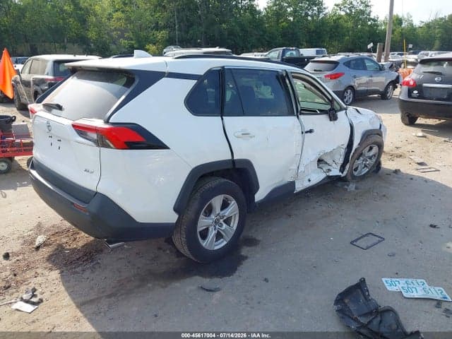 2021 TOYOTA RAV4 XLE 4