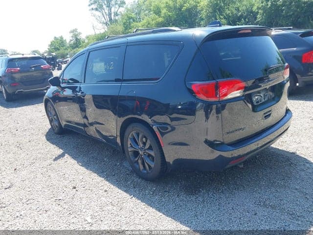 2018 CHRYSLER PACIFICA TOURING PLUS 3