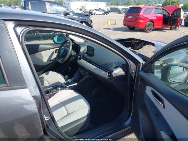 2019 TOYOTA YARIS LE 5