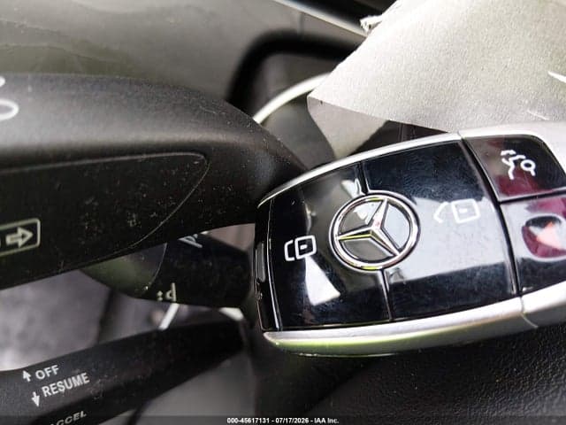 2017 MERCEDES-BENZ E 300 11