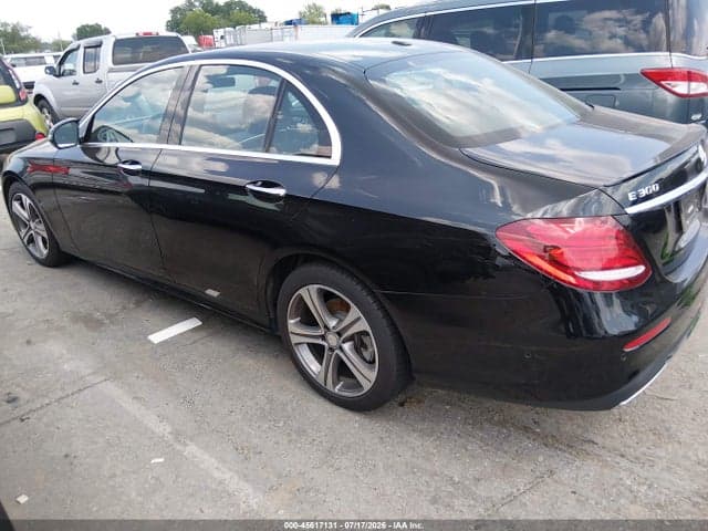 2017 MERCEDES-BENZ E 300 3