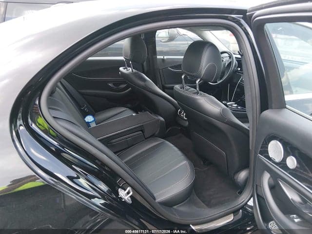 2017 MERCEDES-BENZ E 300 8