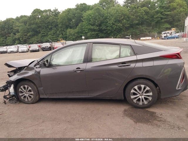 2022 TOYOTA PRIUS PRIME LE 15