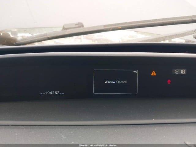 2022 TOYOTA PRIUS PRIME LE 7