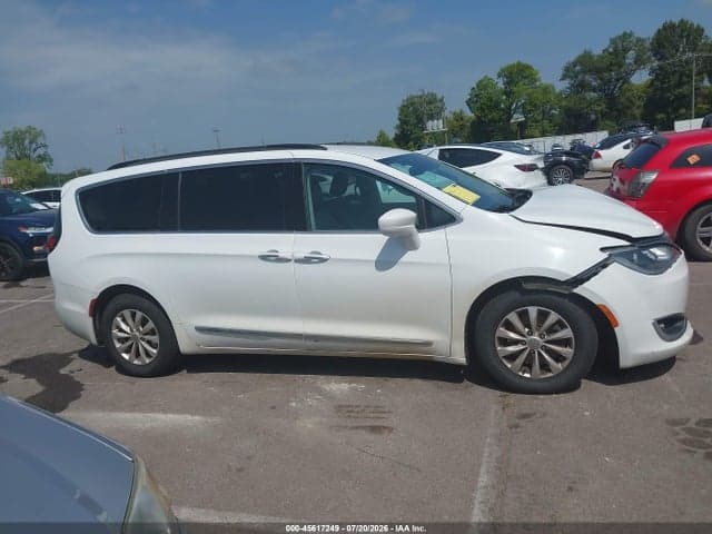 2017 CHRYSLER PACIFICA TOURING-L 13