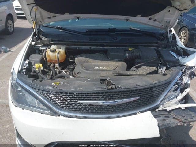 2017 CHRYSLER PACIFICA TOURING-L 10