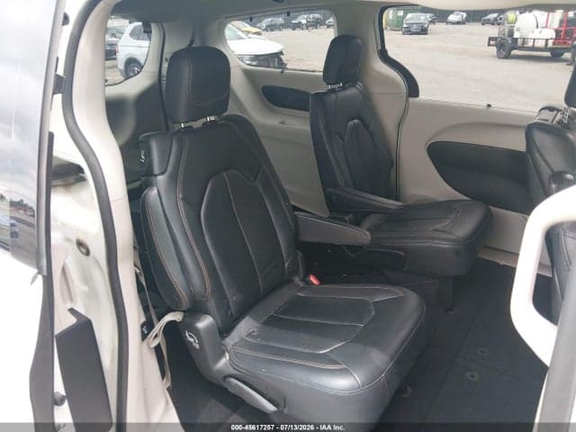 2020 CHRYSLER PACIFICA TOURING L PLUS 8