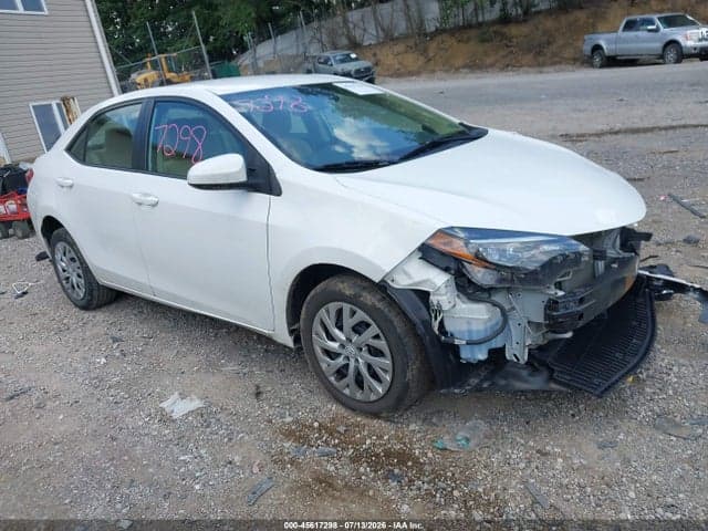 2017 TOYOTA COROLLA LE 1