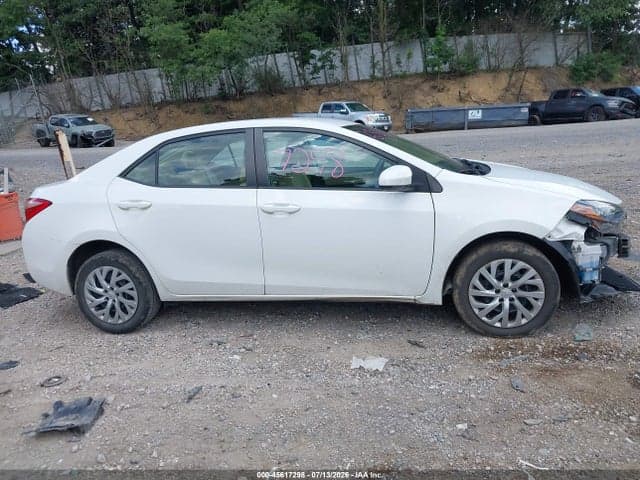 2017 TOYOTA COROLLA LE 13