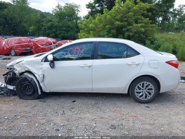 2017 TOYOTA COROLLA LE 14