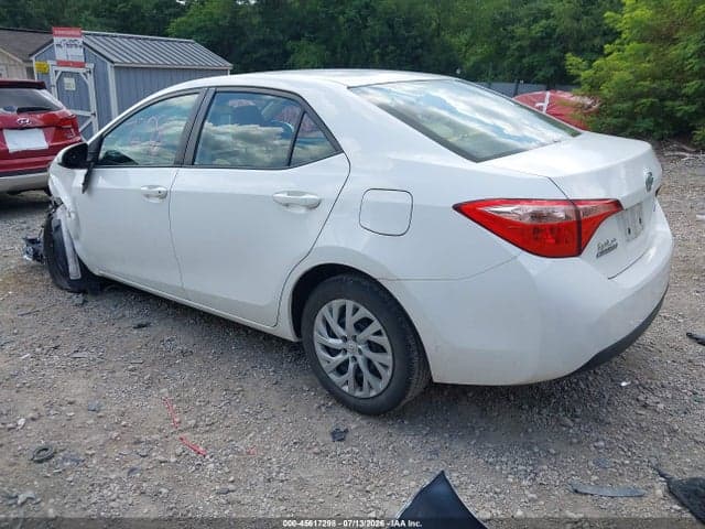 2017 TOYOTA COROLLA LE 3