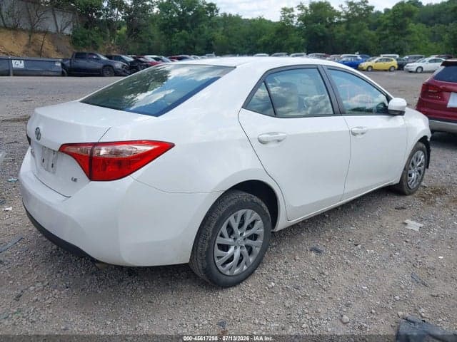 2017 TOYOTA COROLLA LE 4