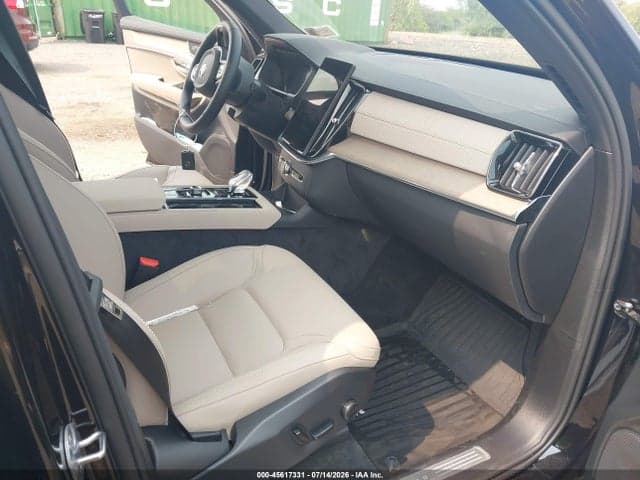 2025 VOLVO XC90 B5 CORE 5