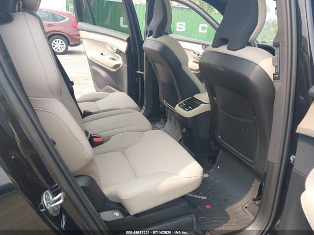 2025 VOLVO XC90 B5 CORE 8