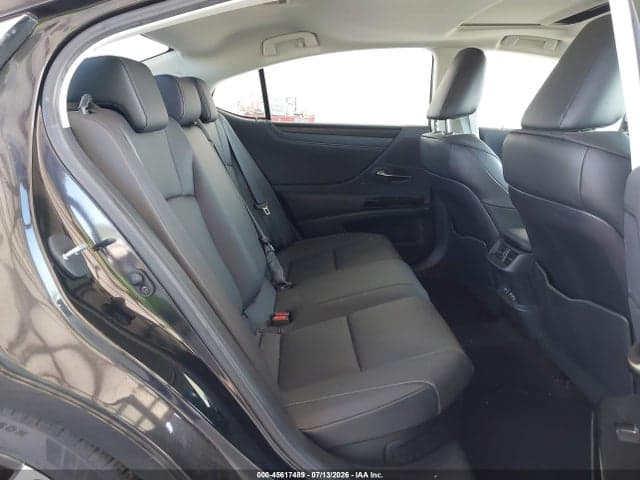 2024 LEXUS ES 300H 8