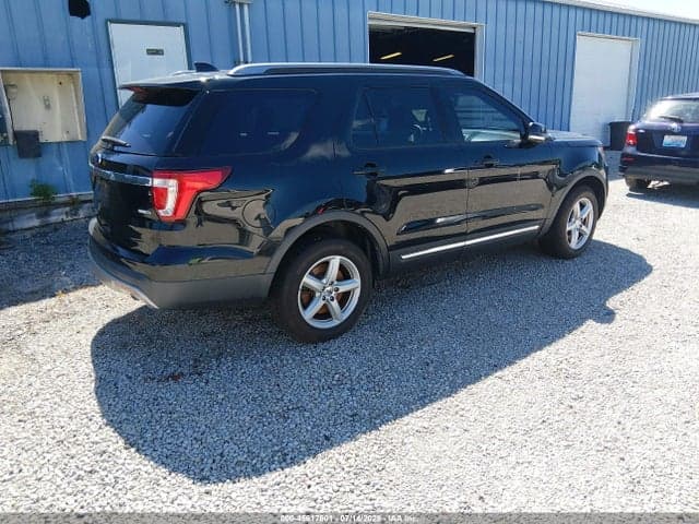 2017 FORD EXPLORER XLT 4