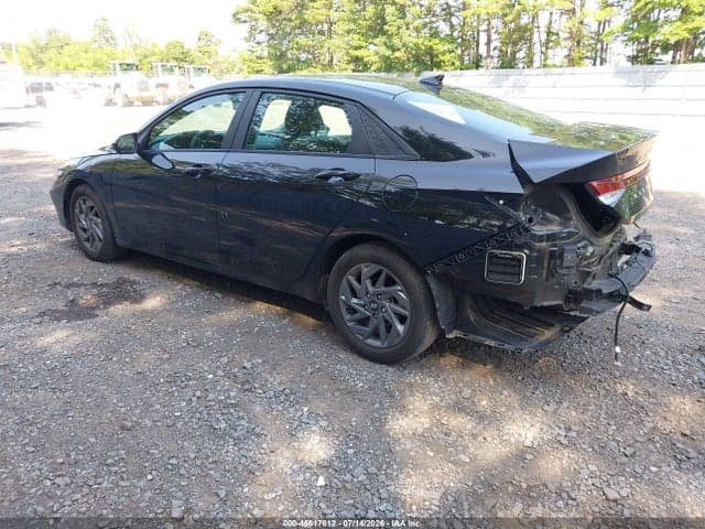 2024 HYUNDAI ELANTRA SEL 3