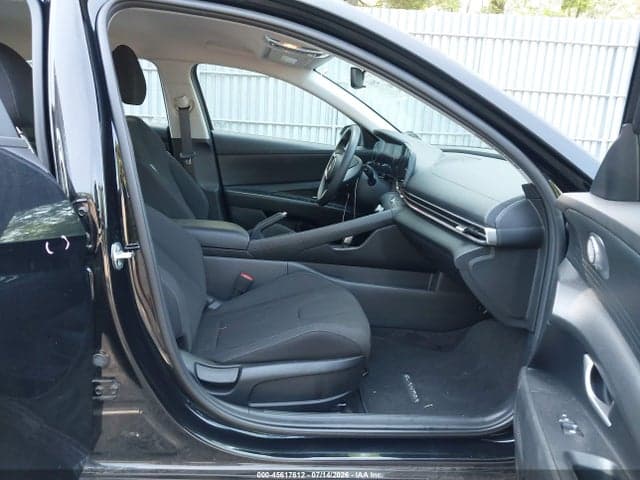 2024 HYUNDAI ELANTRA SEL 5