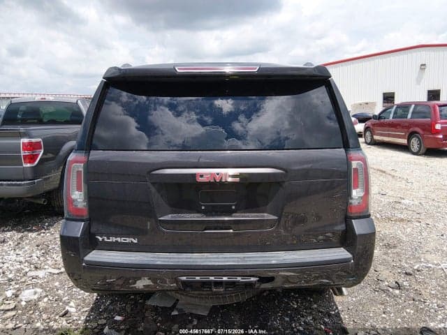 2018 GMC YUKON SLT 16