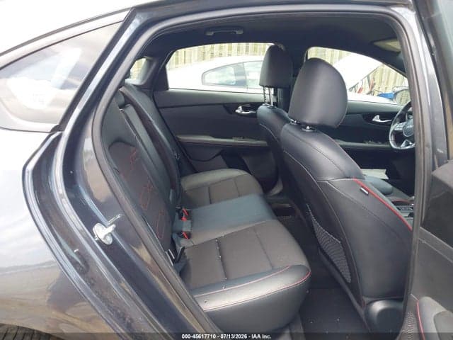 2023 KIA FORTE GT 8