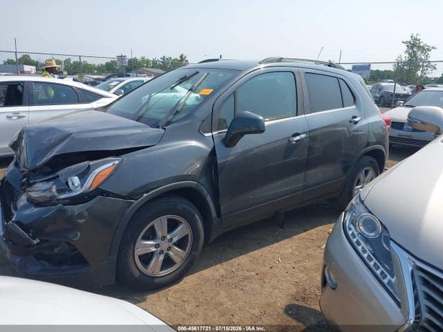 2019 CHEVROLET TRAX LT 2