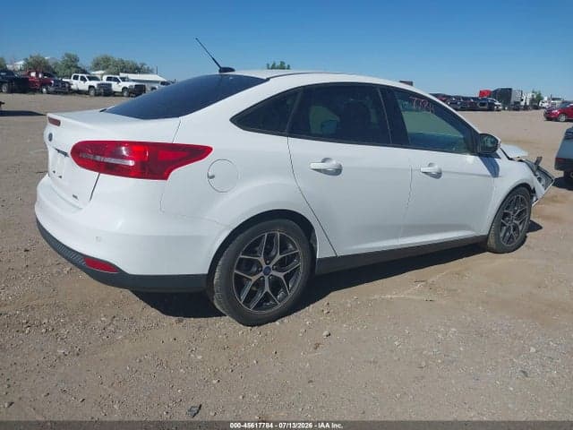 2017 FORD FOCUS SEL 4