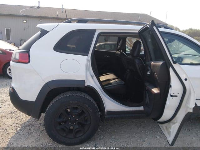 2019 JEEP CHEROKEE TRAILHAWK 8