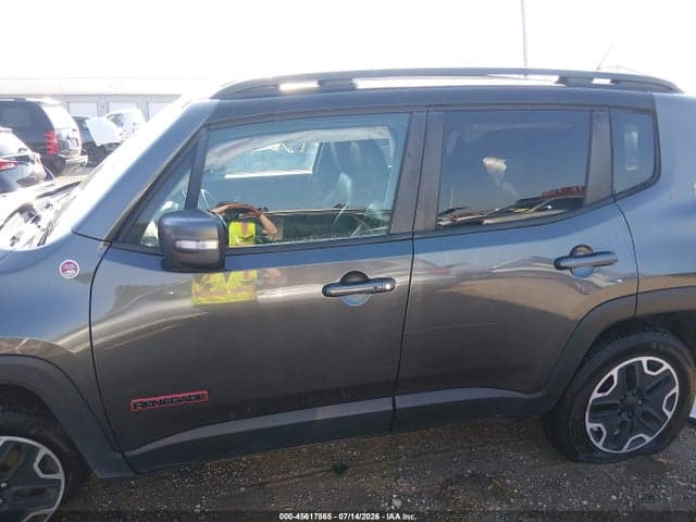 2017 JEEP RENEGADE TRAILHAWK 14