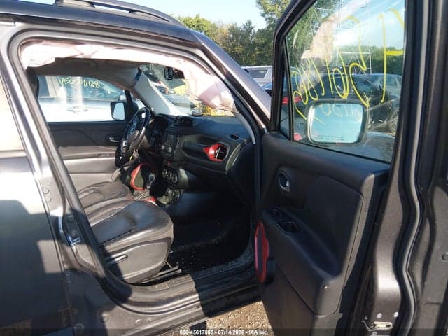 2017 JEEP RENEGADE TRAILHAWK 5