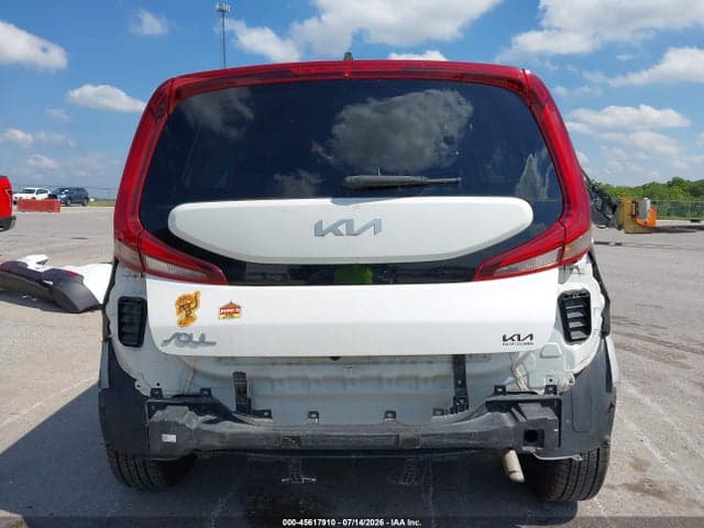 2022 KIA SOUL LX 17
