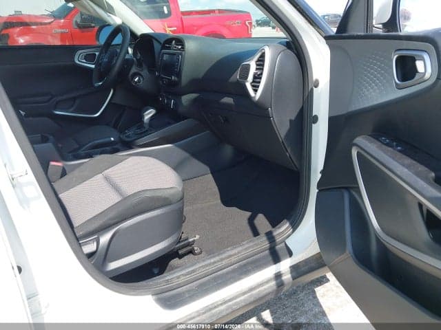 2022 KIA SOUL LX 5