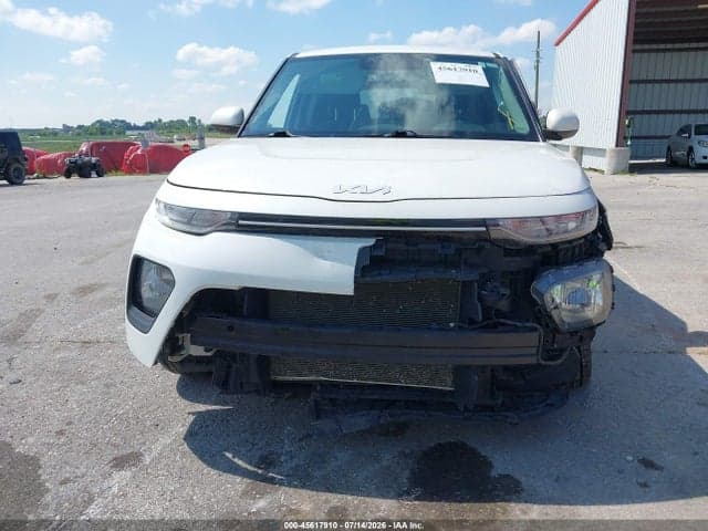 2022 KIA SOUL LX 6
