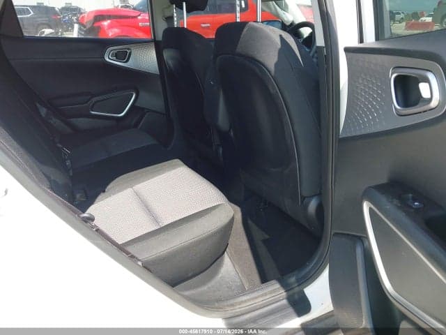 2022 KIA SOUL LX 8