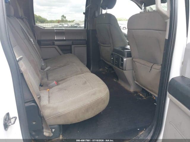 2017 FORD F-150 XLT 8