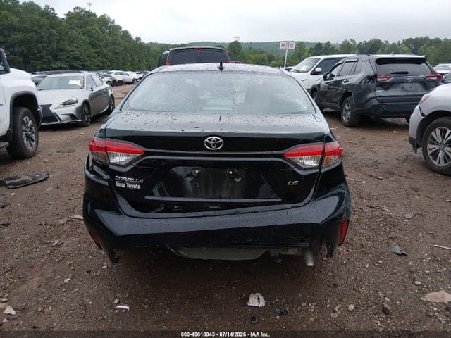 2026 TOYOTA COROLLA LE 12