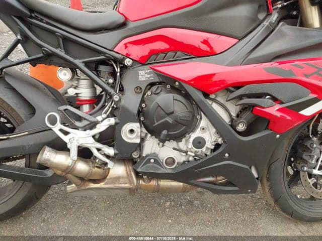 2024 BMW S 1000 RR 8