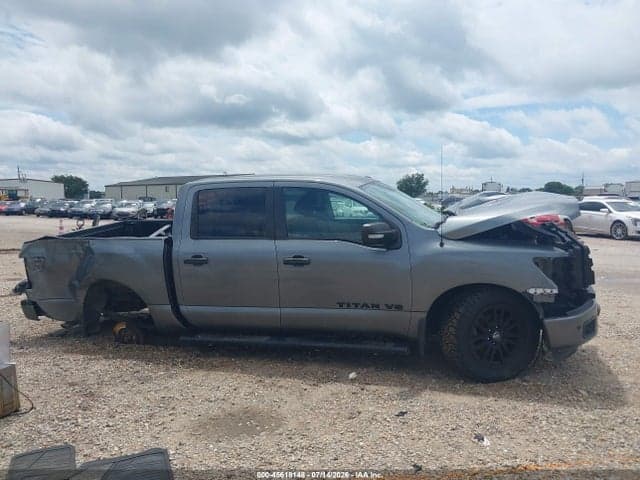 2018 NISSAN TITAN SV 12