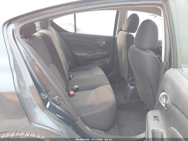 2017 NISSAN VERSA 1.6 SV 8