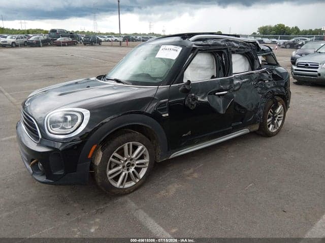 2022 MINI COUNTRYMAN COOPER 2