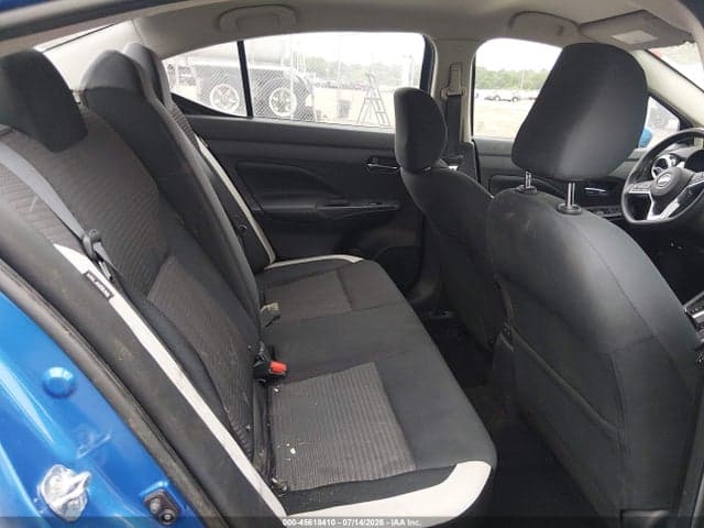 2020 NISSAN VERSA SV XTRONIC CVT 8