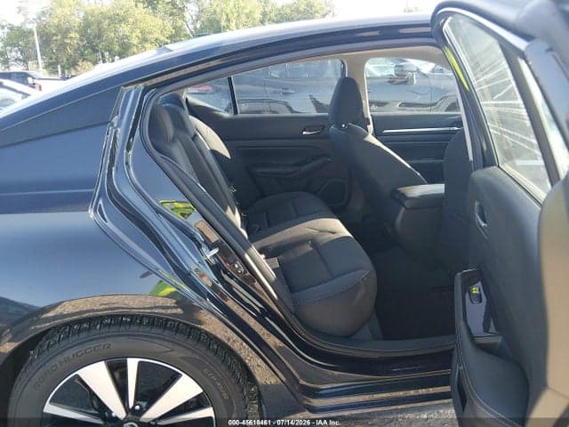 2022 NISSAN ALTIMA SV FWD 8
