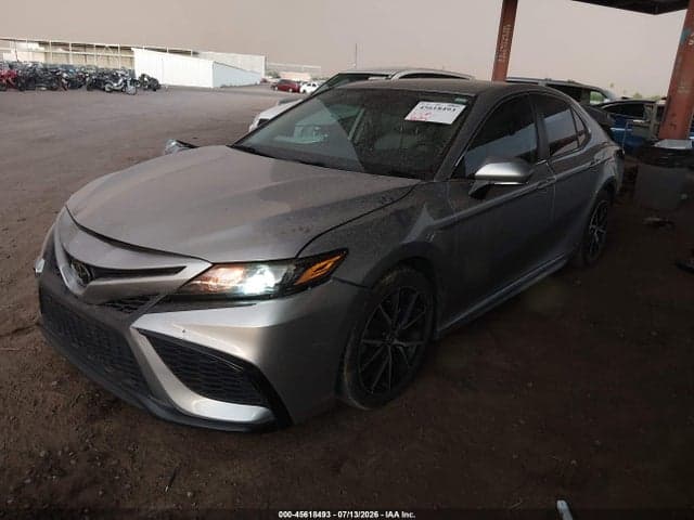 2022 TOYOTA CAMRY SE 2