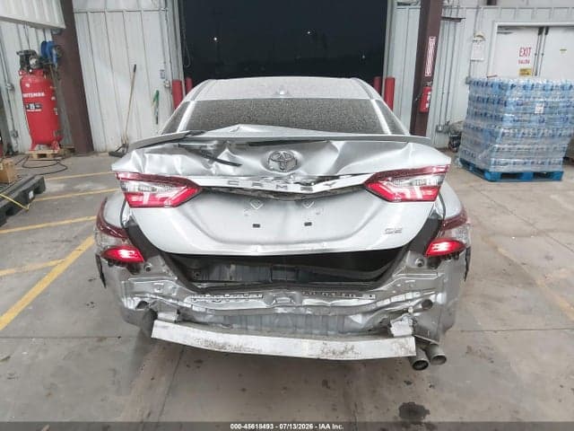 2022 TOYOTA CAMRY SE 17