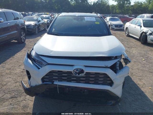 2020 TOYOTA RAV4 HYBRID XSE 13