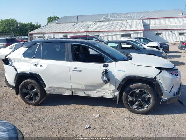 2020 TOYOTA RAV4 HYBRID XSE 14
