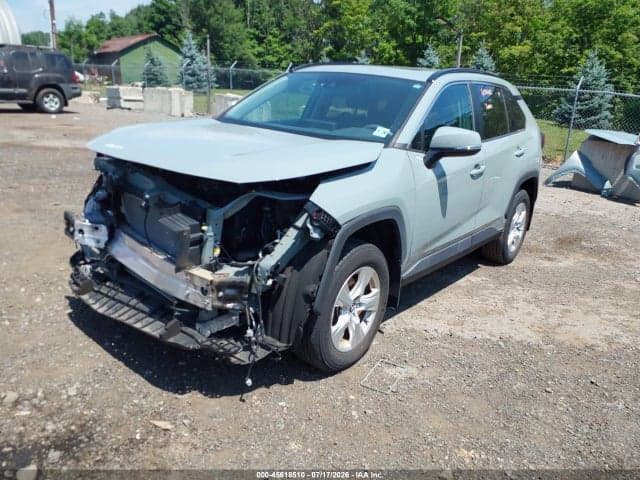 2021 TOYOTA RAV4 XLE 2
