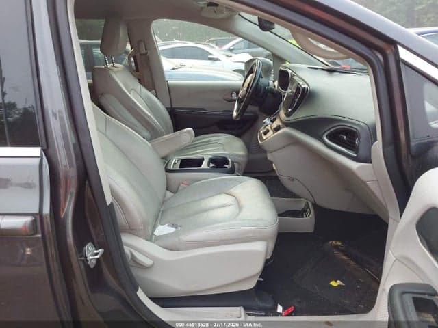 2021 CHRYSLER PACIFICA TOURING L 5